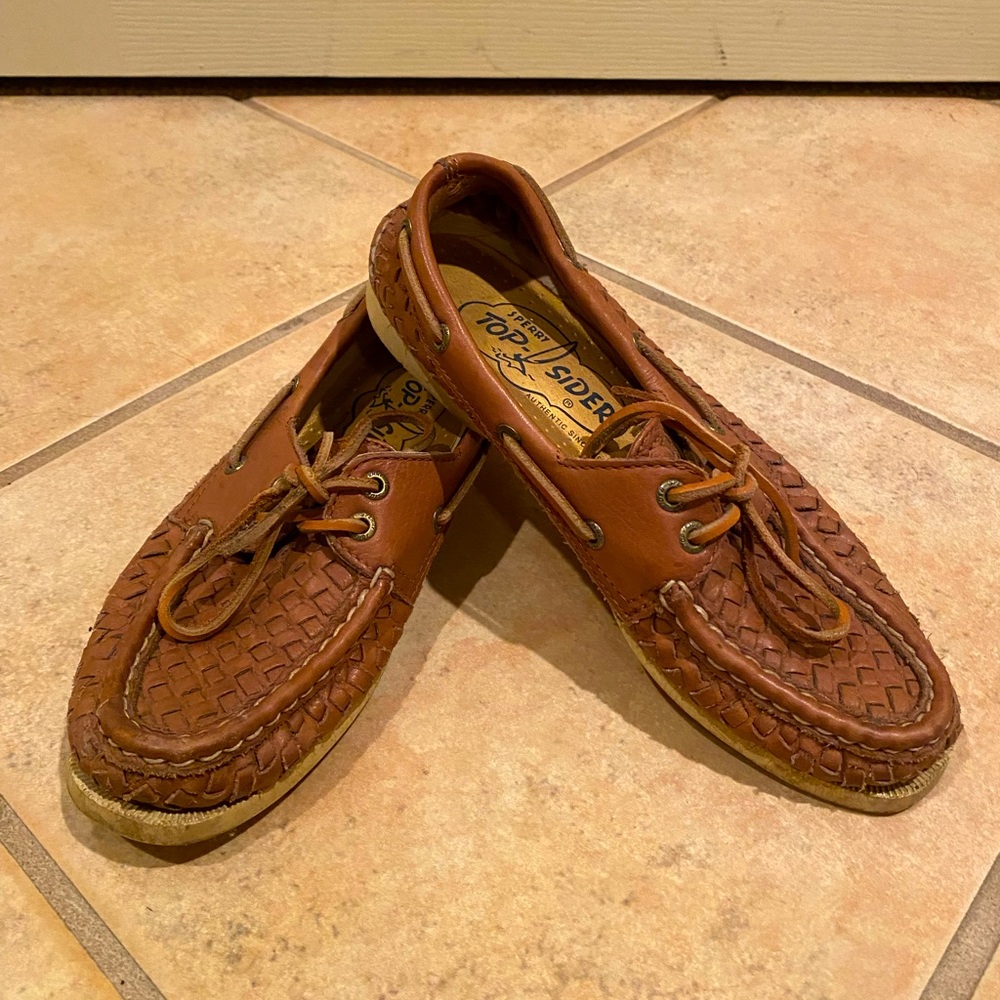 Sperry Topsiders, tan woven leather - size 6